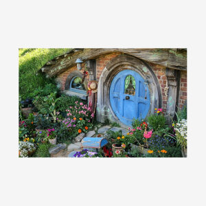 Blue Door Hobbit Home, New Zealand